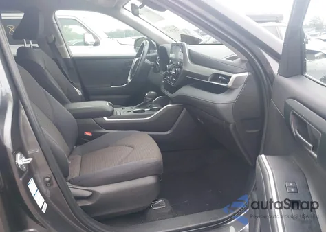 2022 Toyota Highlander Hybrid Le z USA, uszkodzony, nr VIN 5TDBBRCH2NS560230